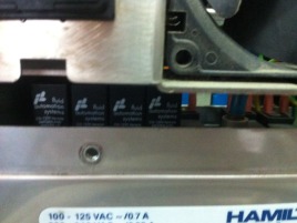 五个阀中的两个